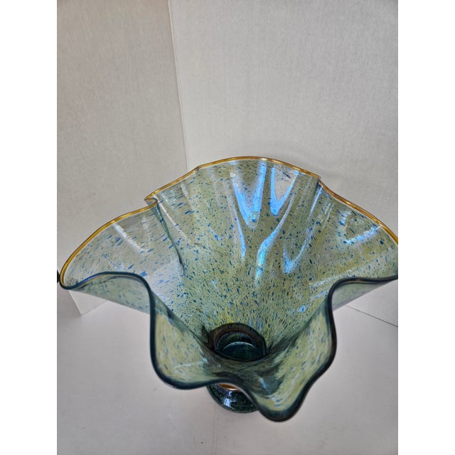Lyrical Blue and Clear Handkerchief Vase With Gold Accents Signed Don Pierce From Corning Museum of Glass For Sale In Miami - Image 6 of 8