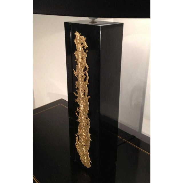 1970s French Black Lacquered Lamp with Decorative Bronze Element For Sale - Image 6 of 10