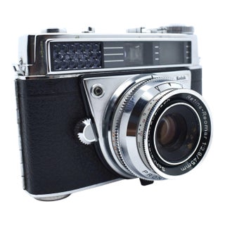 Mid 20th Century German Kodak Retina Automatic I 35mm Film Camera With Schneider-Kreuznach Lens For Sale