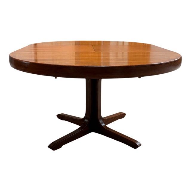 Round Extendable Table from Baumann, 1960s For Sale