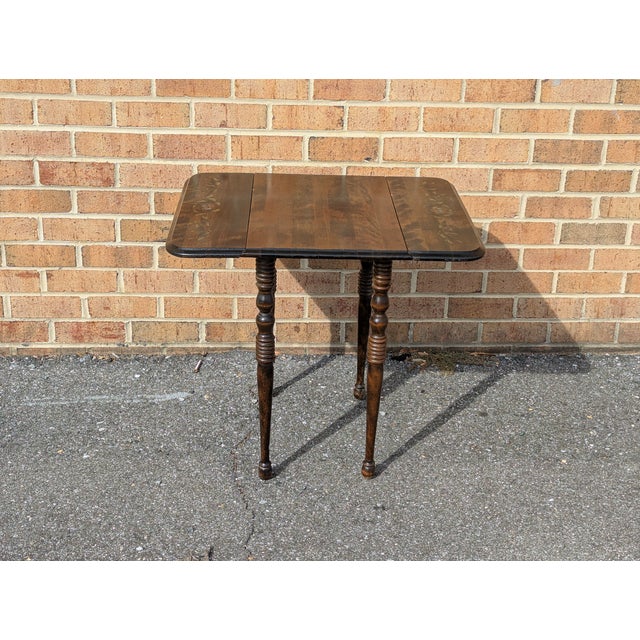Vintage Federal Style Hand-Painted Pine Drop-Leaf Side Table, Circa 1925 For Sale In Washington DC - Image 6 of 8