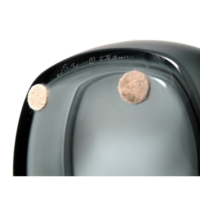 Lalique (France) - Exquisite Smoke Gray (Rarest Color!) Clear and Frosted "Mirabel" Powder Box, Retired. For Sale - Image 10 of 13
