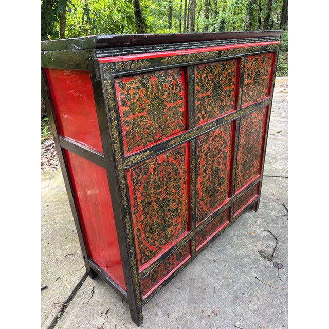 Tibetan 19th Century Wedding Cabinet For Sale - Image 4 of 12