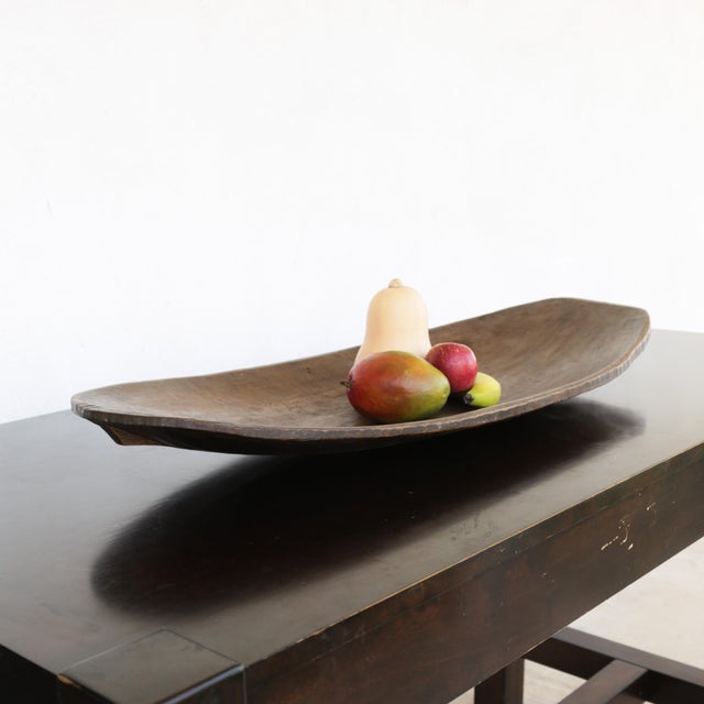 Tribal 1960s Tribal Feast Offering Tray, Hand Hewn Wood Bowl by the Indigenous Mentawei, Indonesia For Sale - Image 3 of 18