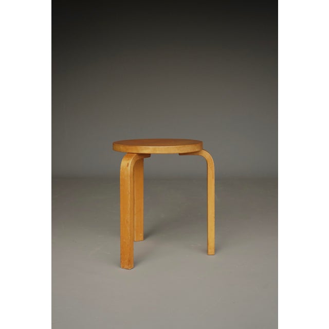 Modern Model 60 Stool by Alvar Aalto for Artek, 1960s For Sale - Image 3 of 10