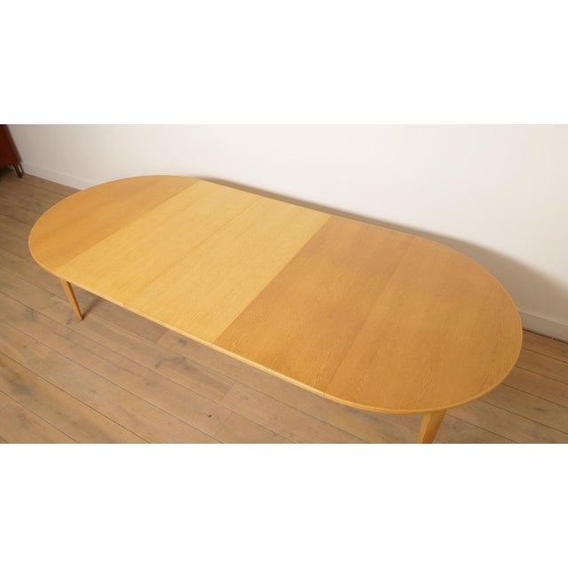 Gunni Omann Vintage Extendable Oak Dining Table attributed to Gunni Omann for Omann Jun, 1960s For Sale - Image 4 of 17