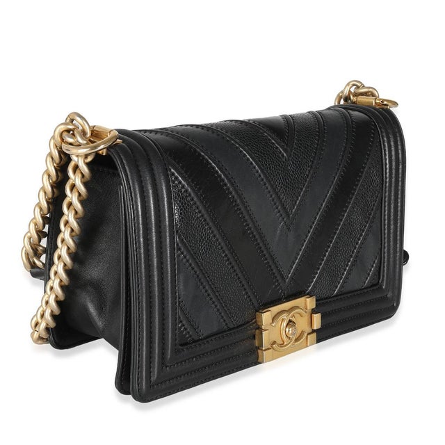 Traditional Black Calfskin Caviar In The Mix Chevron Old Medium Boy Handbag For Sale - Image 3 of 9