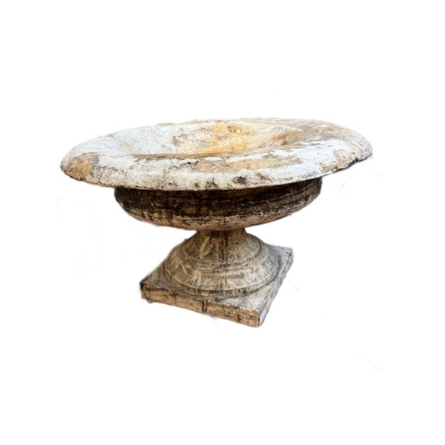 Neoclassical Bowl in Patinated Concrete For Sale - Image 4 of 4