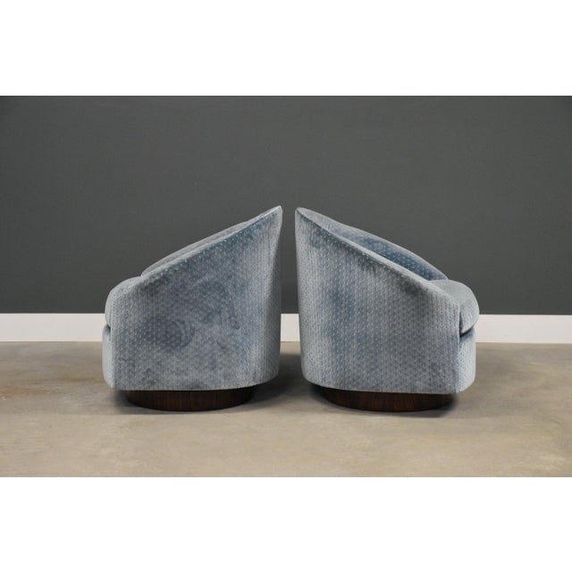 1960s 1960s Walnut Tilt Swivel Lounge Chairs by Adrian Pearsall - A Pair For Sale - Image 5 of 8