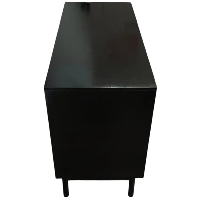 Restored Mid-Century Modern Dresser in Black & White With Ribbed Drawer Fronts For Sale - Image 10 of 12
