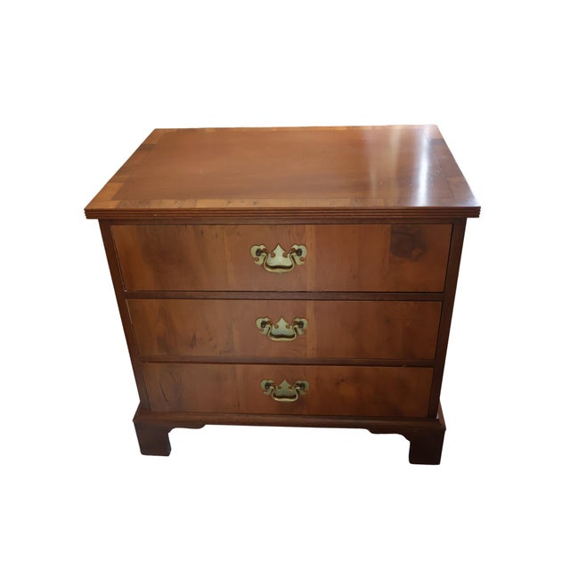 Mid 20th Century Biggs of Richmond Chippendale Mahogany Bachelor’s Chest With Brass Hardware For Sale - Image 5 of 18