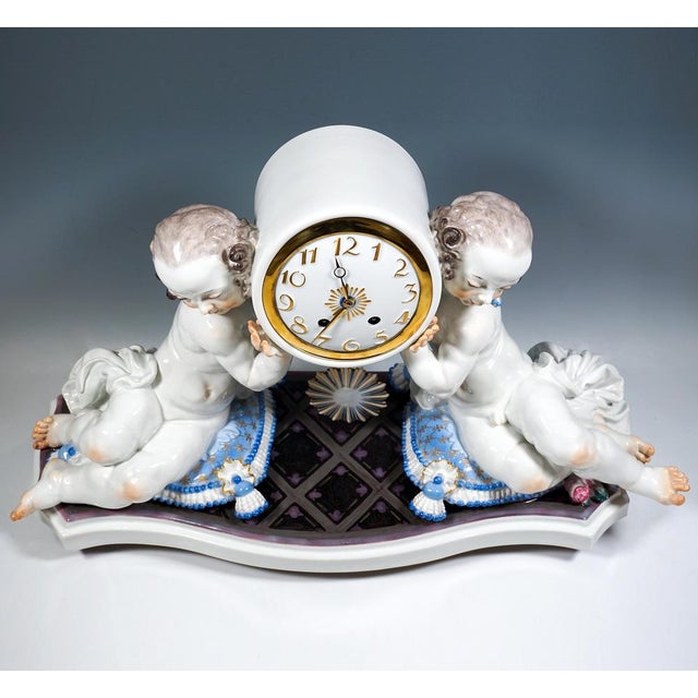 Rococo Vintage Art Deco Mantle Clock with Two Putti by Paul Scheurich for Meissen, 1920s For Sale - Image 3 of 13