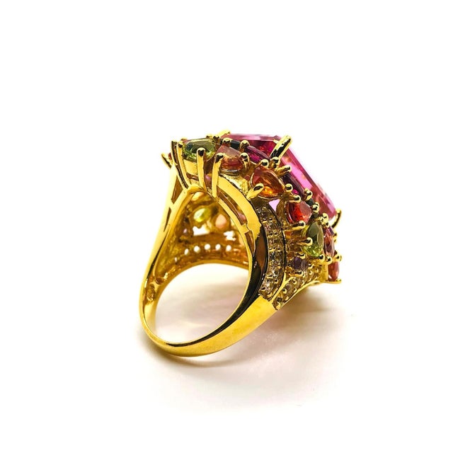 Bochic “Capri” Vintage Fancy Sapphires & Amethyst Ring — 18K Gold & Silver For Sale - Image 4 of 11