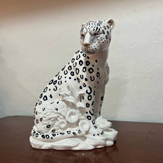 Stunning villa palm cheetah figure. A special edition vintage Fitz and Floyd porcelain figurine