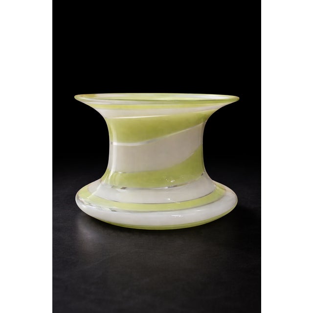 Swedish Art Glass Model 4135-330 Vase by Vicke Lindstrand for Orrefors, 1950s For Sale - Image 6 of 7