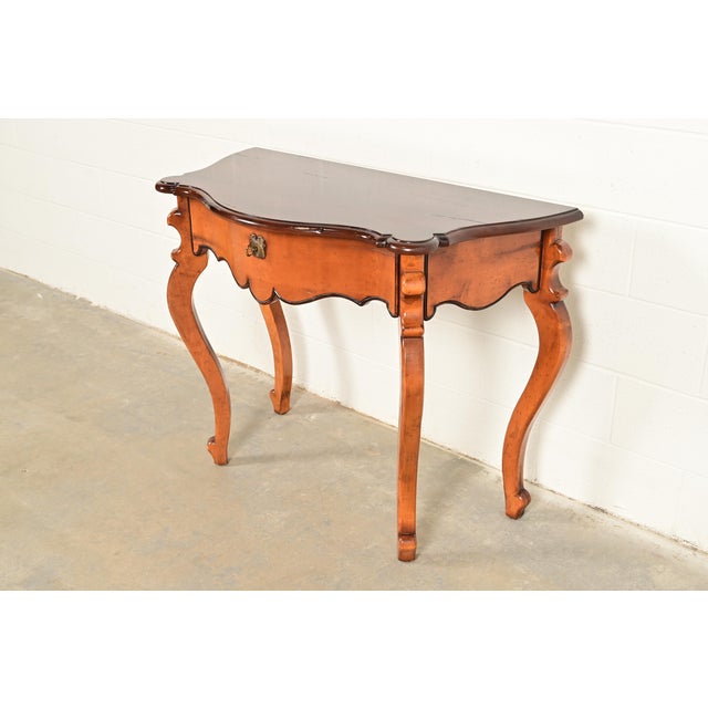 French Provincial Baker Furniture Italian Provincial Louis XV Carved Maple Console or Entry Table For Sale - Image 3 of 13