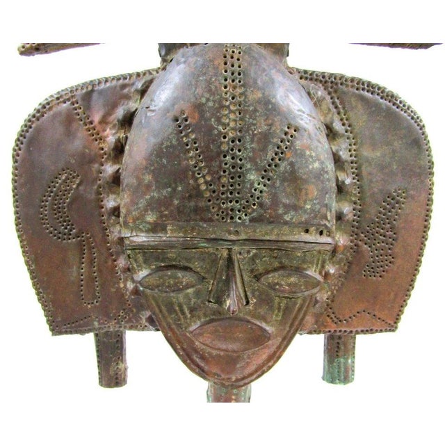 Antique Bakota Reliquary Kota Mask Figure Sculpture From the Tribe in Gabon For Sale - Image 12 of 18