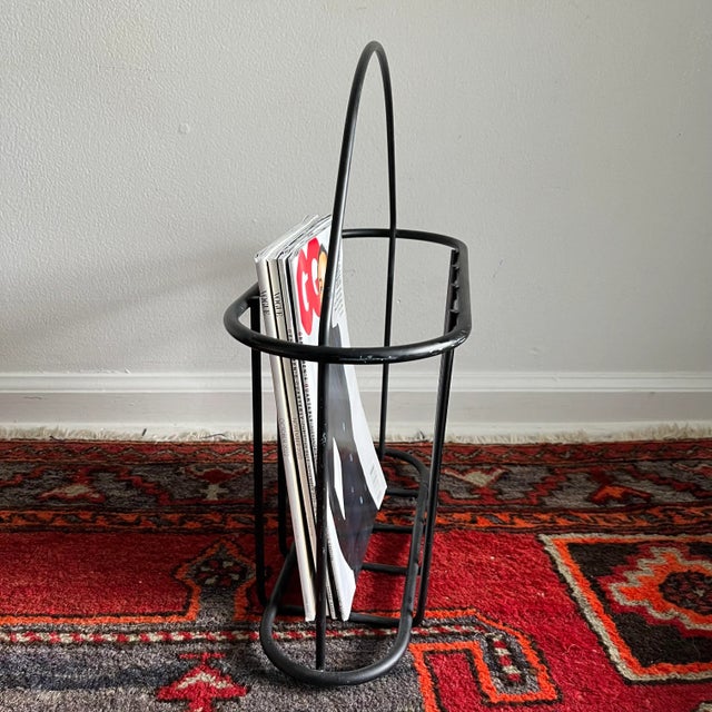 1970s Mid-Century Black Matte Metal Magazine Rack For Sale - Image 4 of 8