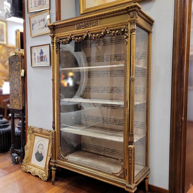Napoleon III Display Case in Carved and Gilded Wood, France, 1900s For Sale - Image 3 of 18