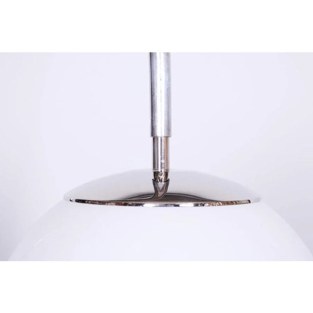 Czech Art Deco Floor Lamp in Walnut attributed to Jindřich Halabala for Up Závody, 1930s For Sale - Image 3 of 12