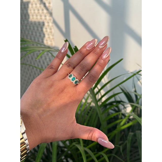 1.35ct Emerald Diamond Three-Stone Art Deco Ring Size 6 in 18k Yellow Gold For Sale - Image 9 of 18