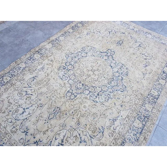 1960s Beige and Blue Vintage Area Carpet For Sale - Image 4 of 11