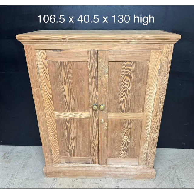 A good looking pine larder or hall cupboard. Dating to the 2nd half of the 19th Century. Having 2 shelves inside and...
