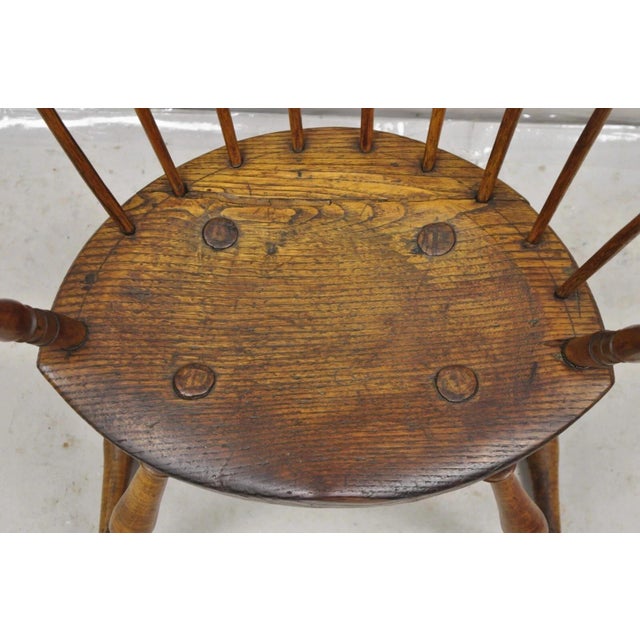 Antique French Country Colonial Chestnut Oak Wood Small Bowed Windsor Arm Chair For Sale - Image 4 of 12