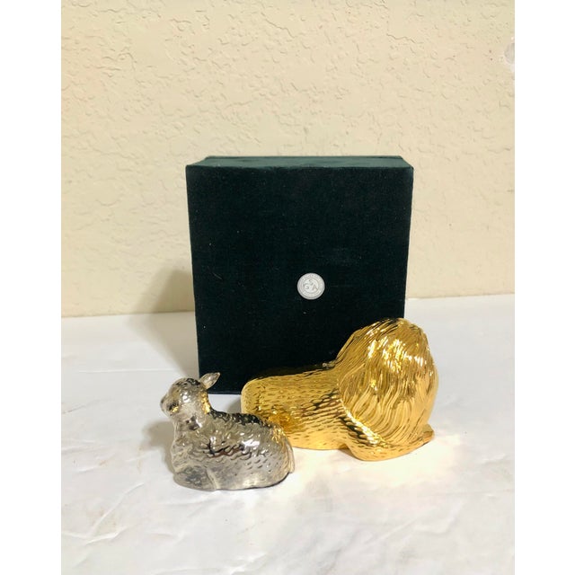 1980s 1980s Neiman Marcus Godinger Lion and Lamb Salt and Pepper Shakers - Set of 2 in Velvet Box For Sale - Image 5 of 7