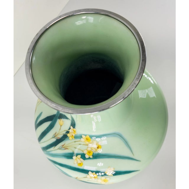 Mid 20th Century Japanese Mint Celadon Green Cloisonne Vase by Tamura III For Sale - Image 9 of 13