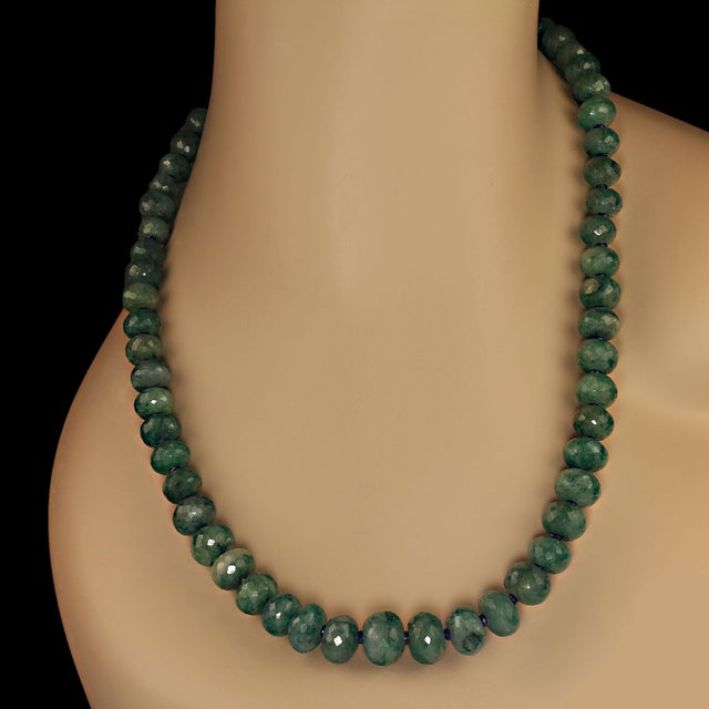 This is part of Chairish’s Fine Jewelry assortment. 21-Inch Green Beryl/Emerald Necklace with Blue Lapis Lazuli Accents...