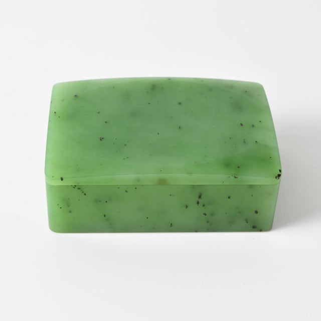 Vintage Green Jade Nephrite Box For Sale - Image 7 of 7