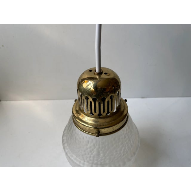 Scandinavian Art Deco Pendant Lamp in Brass and Lizard Glass, 1930s For Sale - Image 9 of 12