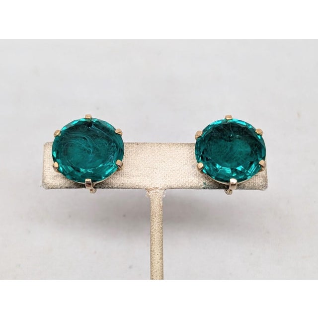 Trifari Vintage 1950s Signed Crown Trifari Round Flawed Faux-Emerald Clip Earrings-2 Pieces For Sale - Image 4 of 11