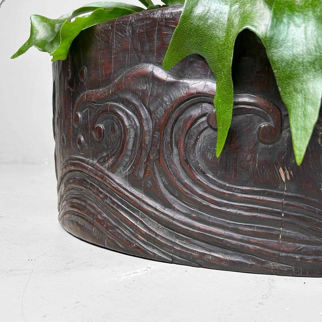 Large Antique Wood Carved Hibachi, 1890s For Sale - Image 16 of 18