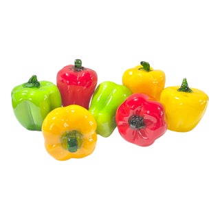 Vintage Murano-Style Veggies Blown Art Glass Bell Peppers – Set of 7 Red Yellow Green Italian Kitchen Decor For Sale