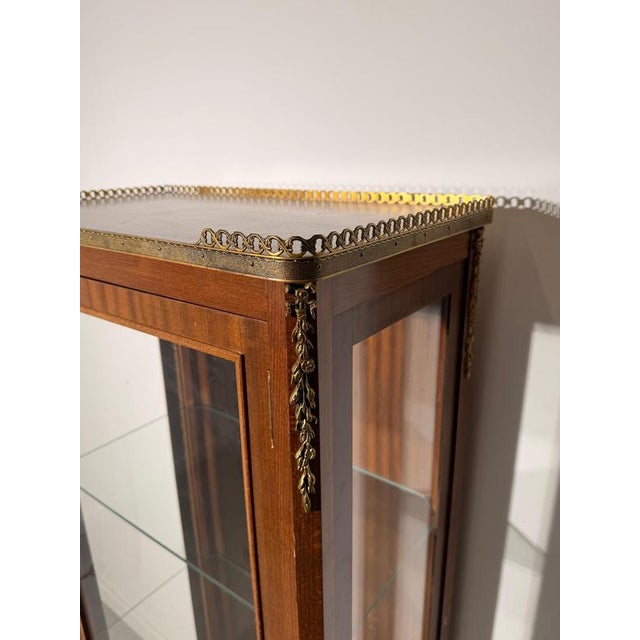 Louis XVI Style Glass Display Cabinet with Decorative Metal Mounts For Sale - Image 3 of 9