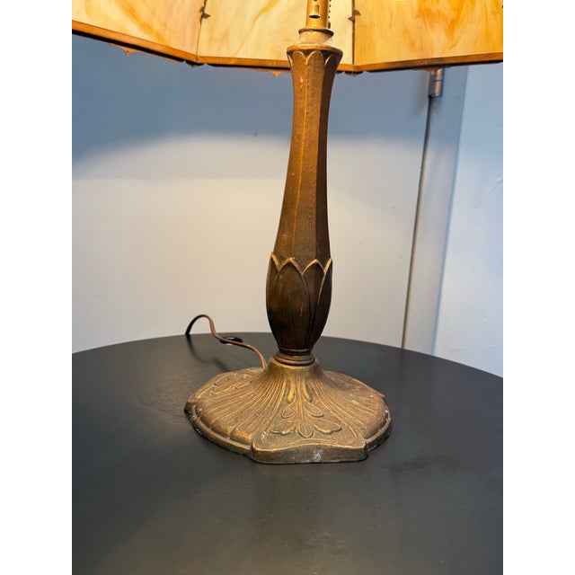 Traditional Arrow Lighting Vintage Tiffany-Style Amber Slag Glass Table Lamp, Vintage For Sale - Image 3 of 12