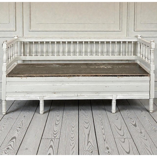 Rustic European 19th Century Swedish Neoclassical Painted Bench ~ Trunk For Sale - Image 3 of 17