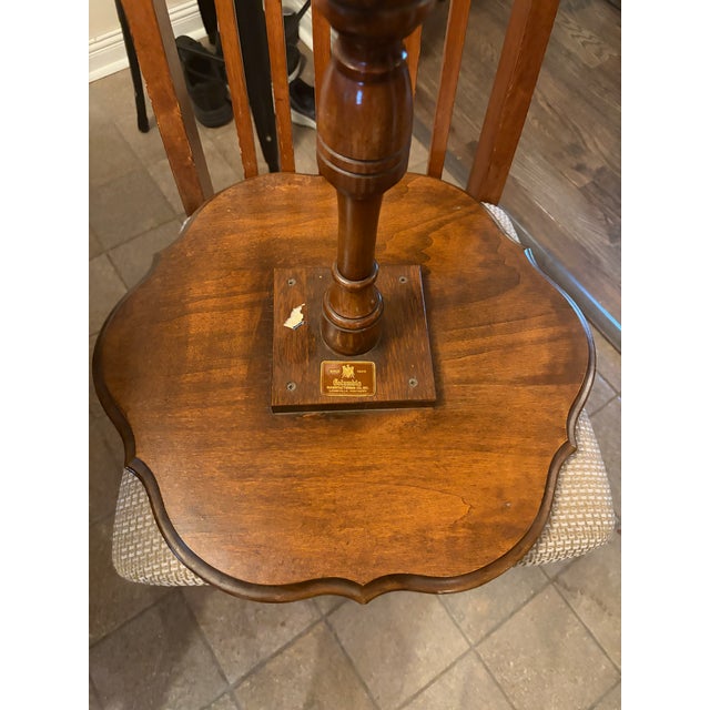 Vintage Columbia Manufacturing Co. Figured Wood Pie-Crust Pedestal Side Table For Sale In Nashville - Image 6 of 7