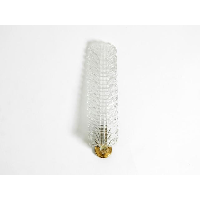 Very rare original mid-century modern barovier & toso murano glass wall lamp. Made in italy. beautifully elegant design....