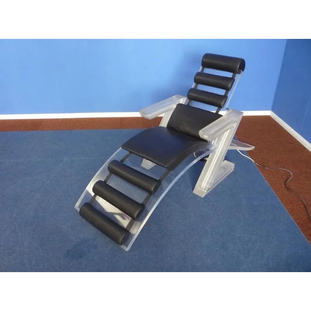 1960s Italian Space Age Acrylic Glass Lounge Chair, 1960s For Sale - Image 5 of 18