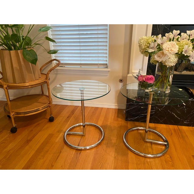 1980s 2 Mid Century Tubular Chrome & Round Glass Side End Accent Tables - Set of 2 For Sale In Seattle - Image 6 of 9