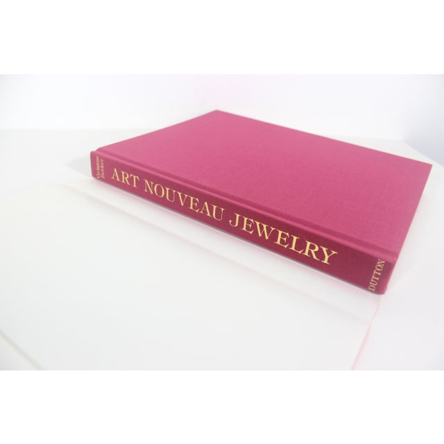 Vintage Art Nouveau Jewelry 1st Edition Hard Cover Coffee Table Book Vivienne Becker 1985 For Sale - Image 4 of 11