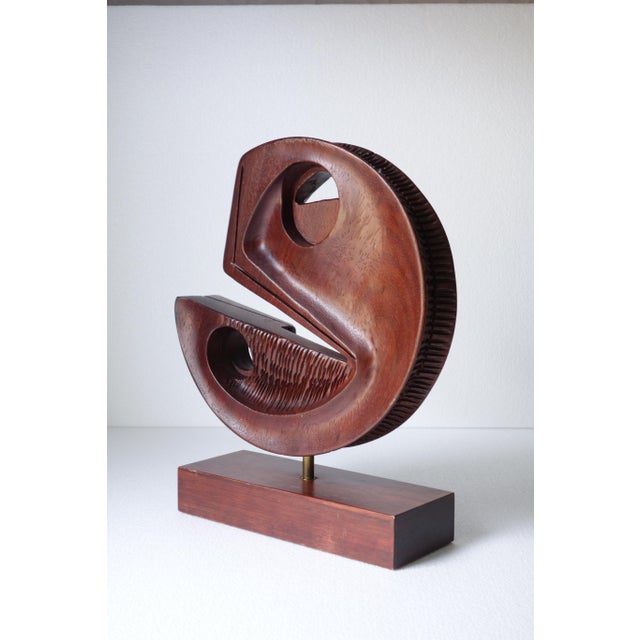 Brown Gianni Pinna, Italian Modern Sculpture, 1970, Wood For Sale - Image 8 of 8