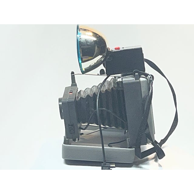 Mid-Century Modern Vintage 1960s Polaroid Automatic 104 Land Camera With Flash For Sale - Image 3 of 10