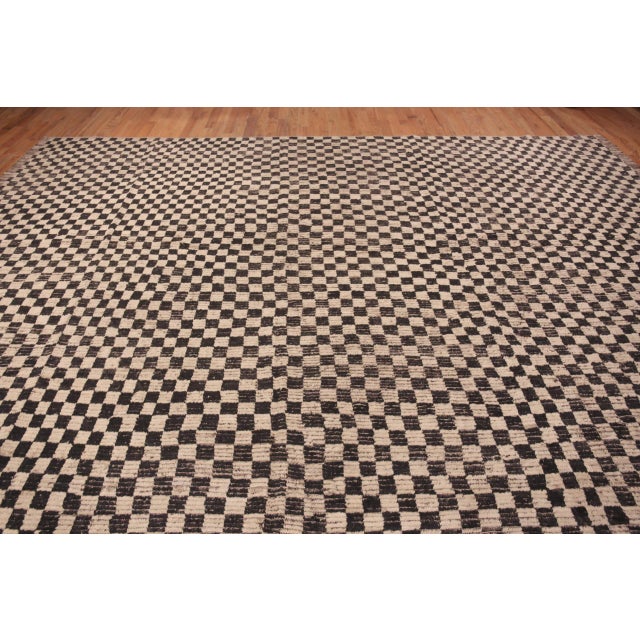Nazmiyal Collection Modern Central Asian Rug For Sale - Image 9 of 9