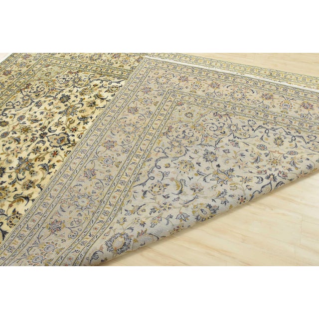Kashan Rug 8′ X 11’4” Ivory Wool Vintage Traditional Hand-Knotted Carpet For Sale - Image 14 of 15