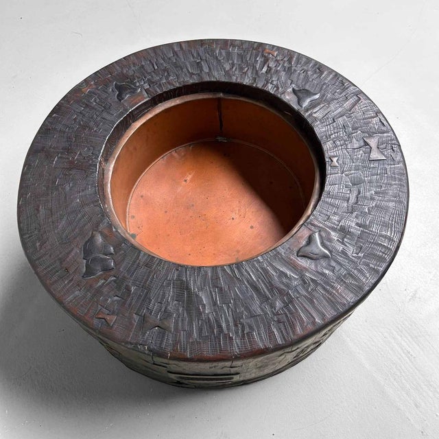 Large Antique Wood Carved Hibachi, 1890s For Sale - Image 6 of 18