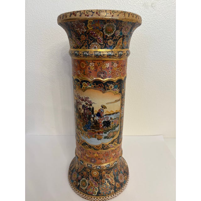 Satsuma 1990s Japanese Satsuma Pedestal With Gold Trim and Crystal Plate For Sale - Image 4 of 10